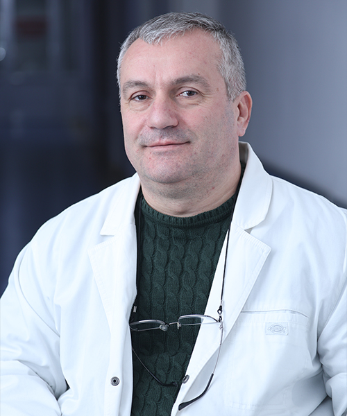 Արա Անանյան